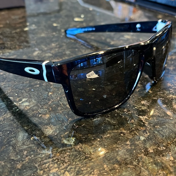 Oakley CrossRange black prizm sunglasses - Picture 1 of 12